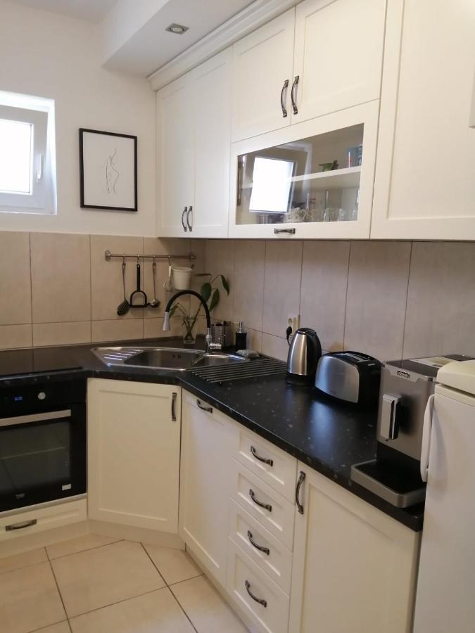 Seaside Apartments And Rooms Kotor Luaran gambar