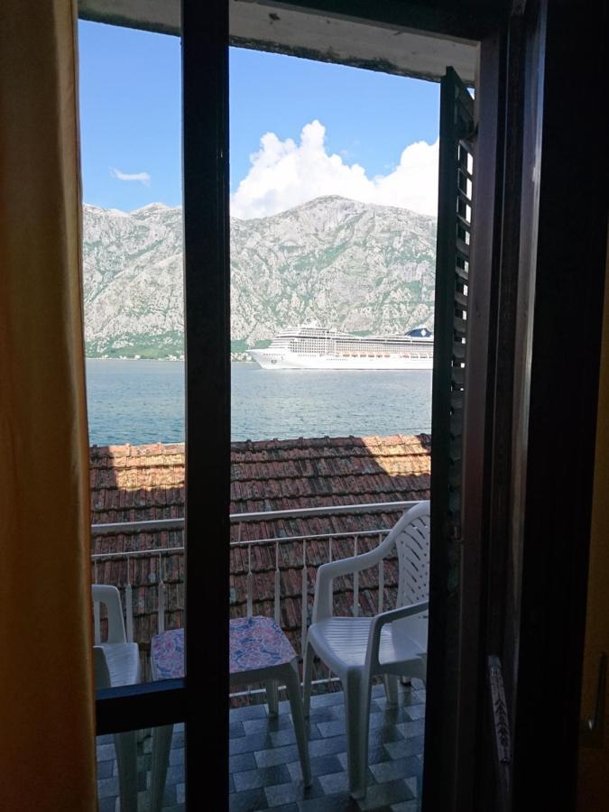 Seaside Apartments And Rooms Kotor Luaran gambar
