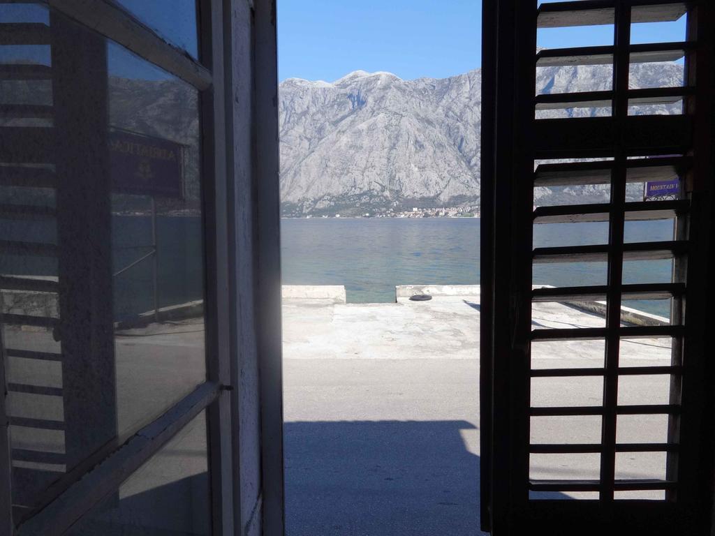 Seaside Apartments And Rooms Kotor Luaran gambar
