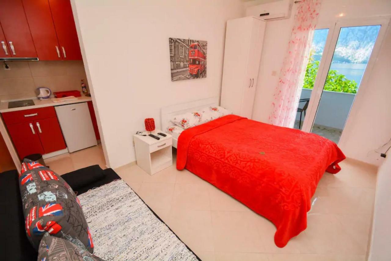Seaside Apartments And Rooms Kotor Luaran gambar