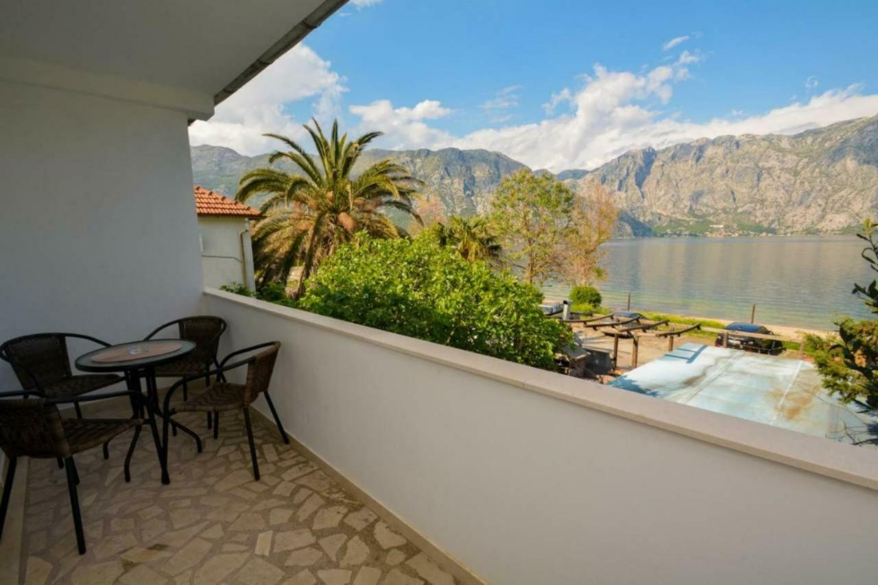 Seaside Apartments And Rooms Kotor Luaran gambar
